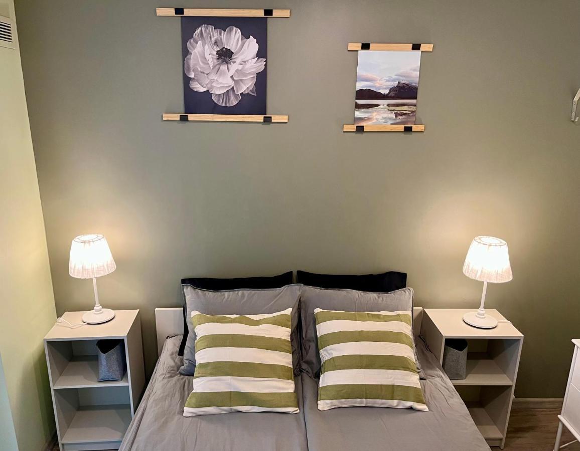 Cozy Vibes Like It Is Quiet With Three Bedrooms * Riga