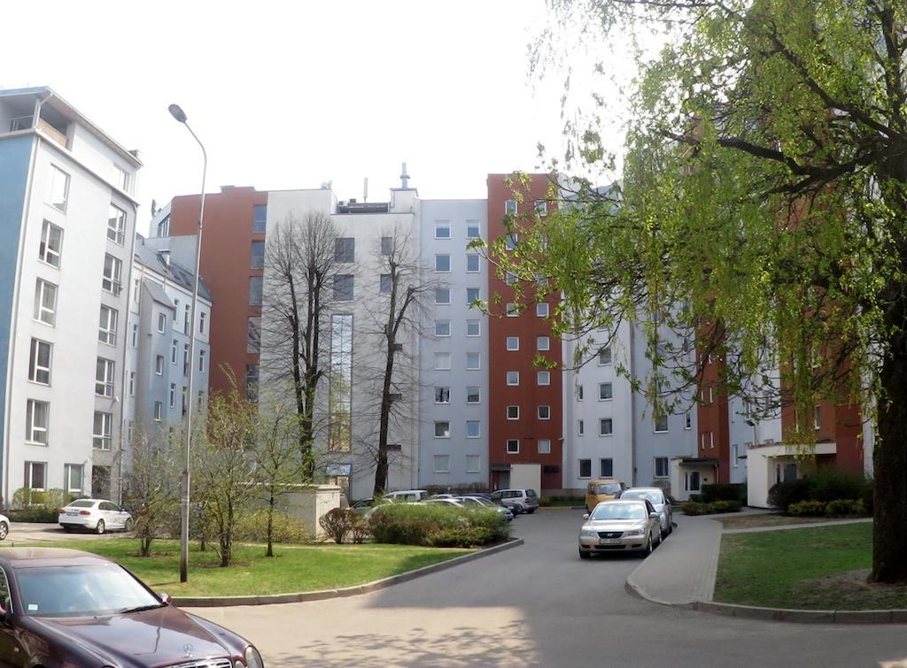 Cozy Vibes Like It Is Quiet With Three Bedrooms Appartamento Riga